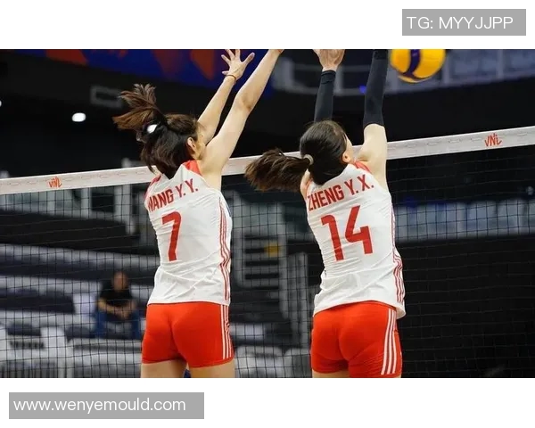 上海排球队在亚运会中的灵活性表现引发热议展现团队协作与战术创新 上海排球队在亚运会中的灵活性表现引发热议展现团队协作与战术创新