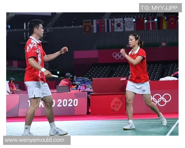 成都羽毛球队与上海羽毛球队赛后战术分析与复盘探讨 成都羽毛球队与上海羽毛球队赛后战术分析与复盘探讨